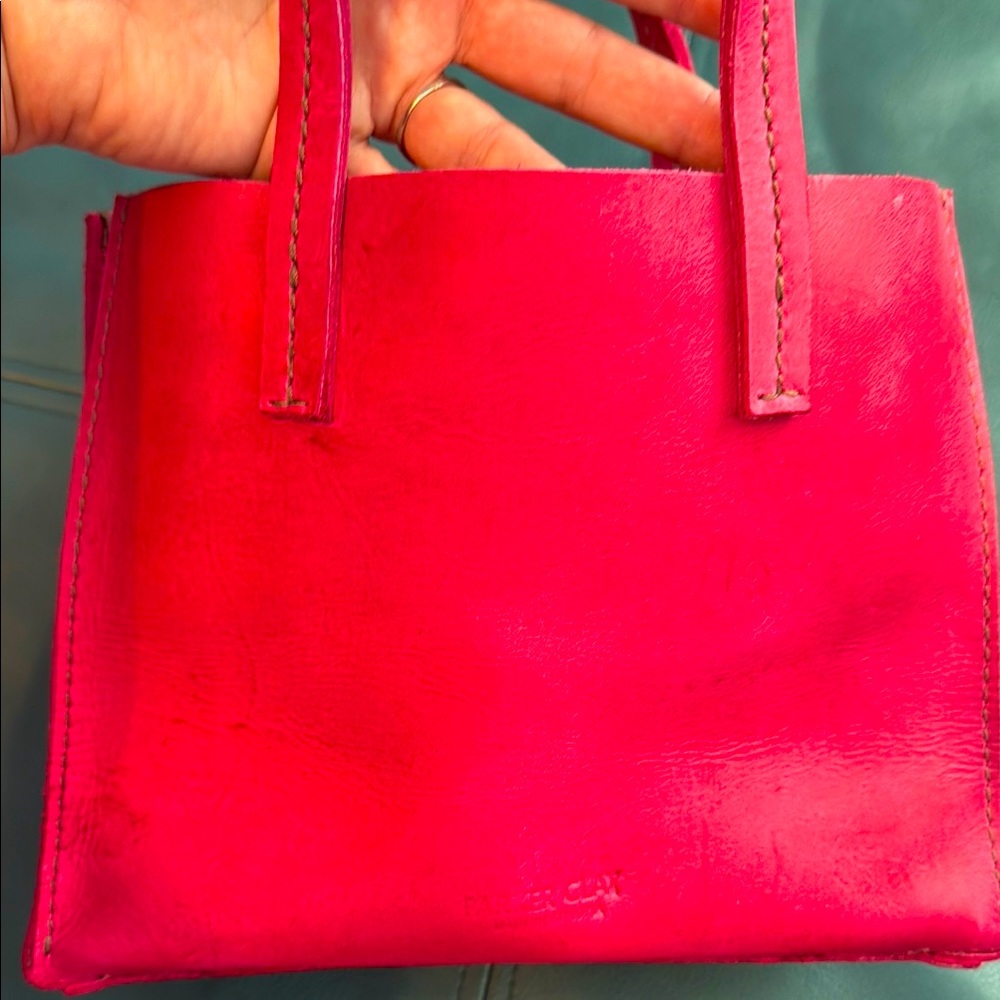 Parker Clay Avila Mini-Bag in fuchsia leather